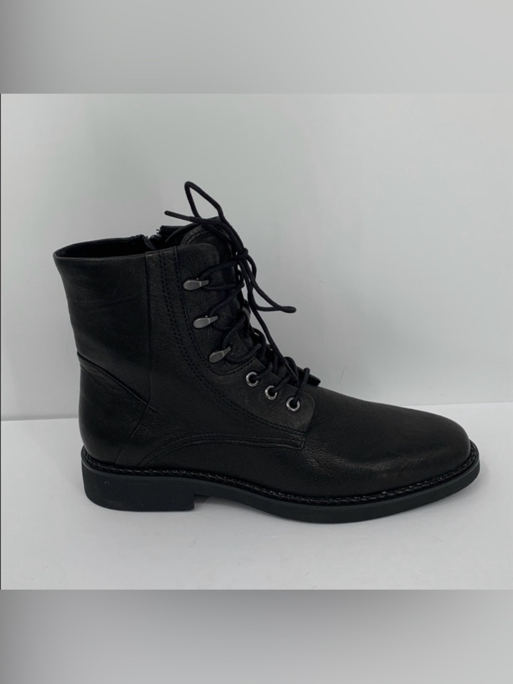 Comfortiva Elsberry lace-up ankle boot shoe black leather water resistant new 9